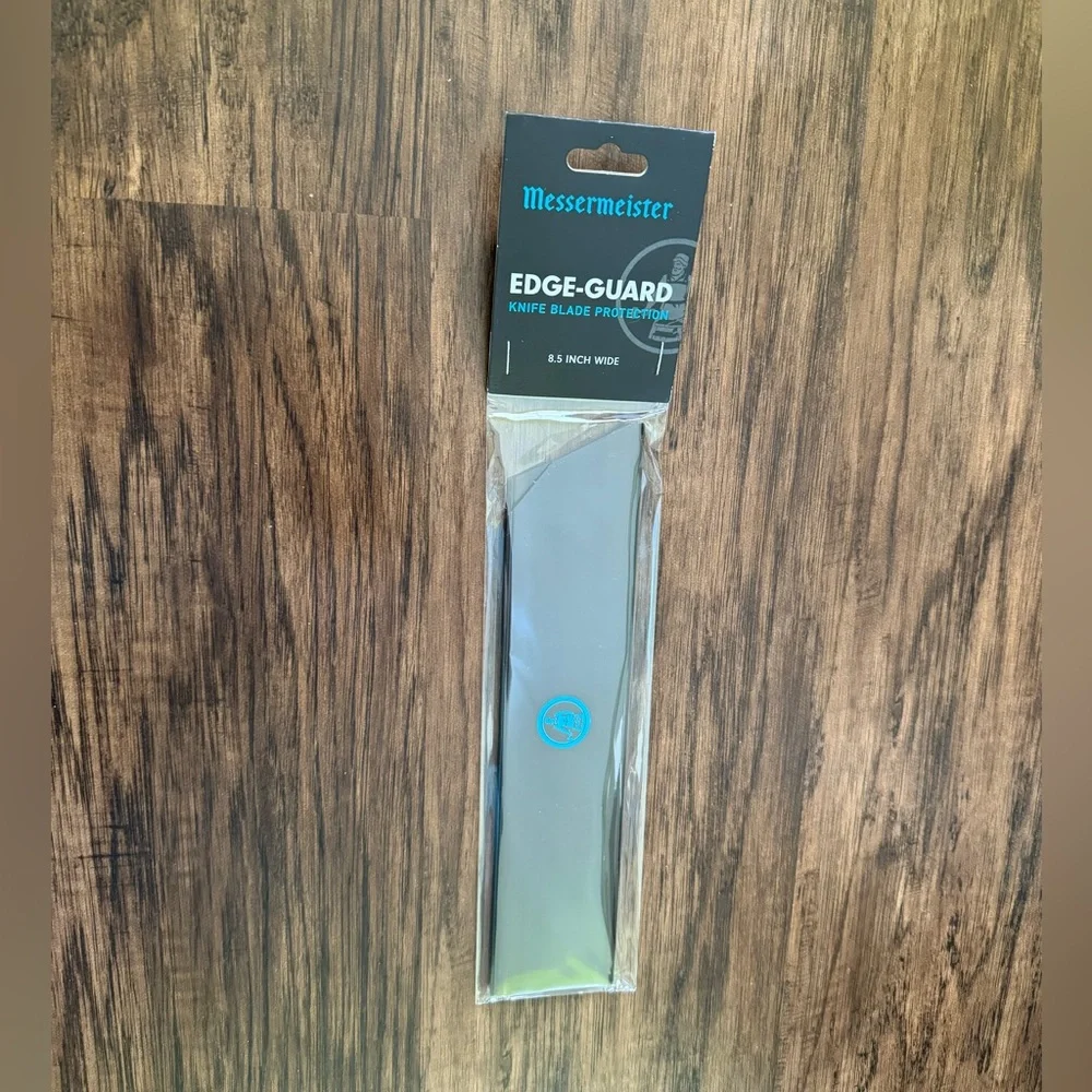 Sur La table Messermeister Plastic Blade Guards